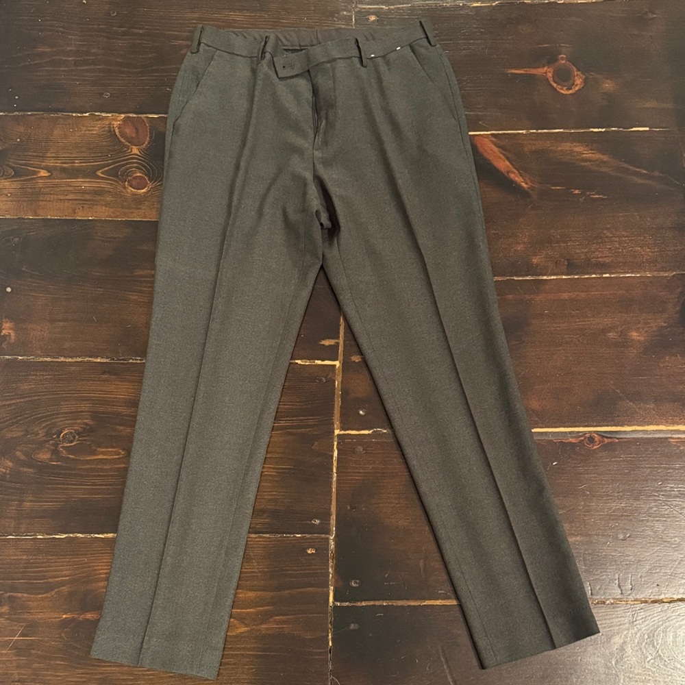 Uniqlo me s Gray Dress Pants 34x34